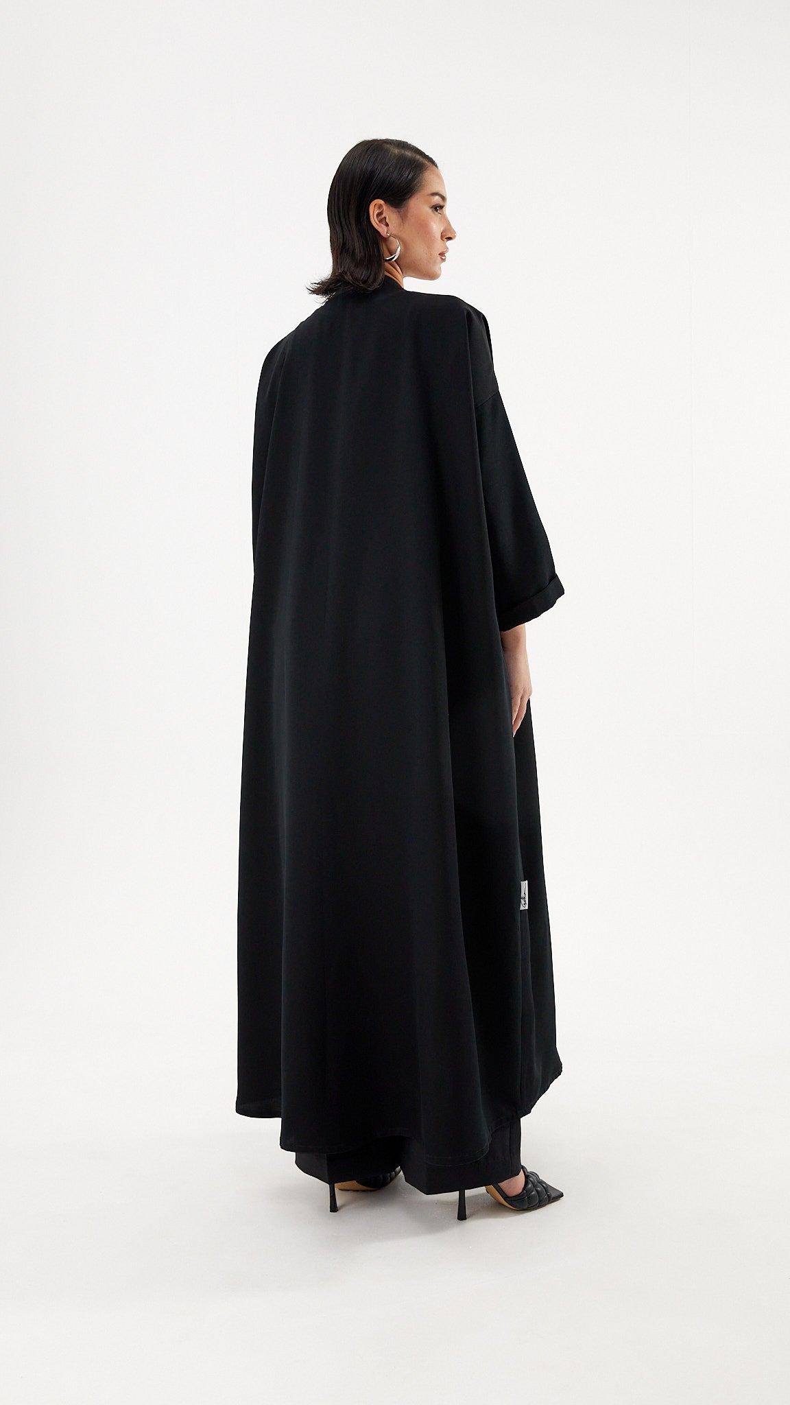 Saudi Crepe Essential Abaya